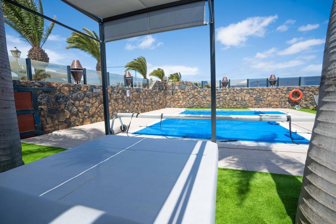 Sea Breeze Villas Lapa And Claca Playa Blanca  Bagian luar foto