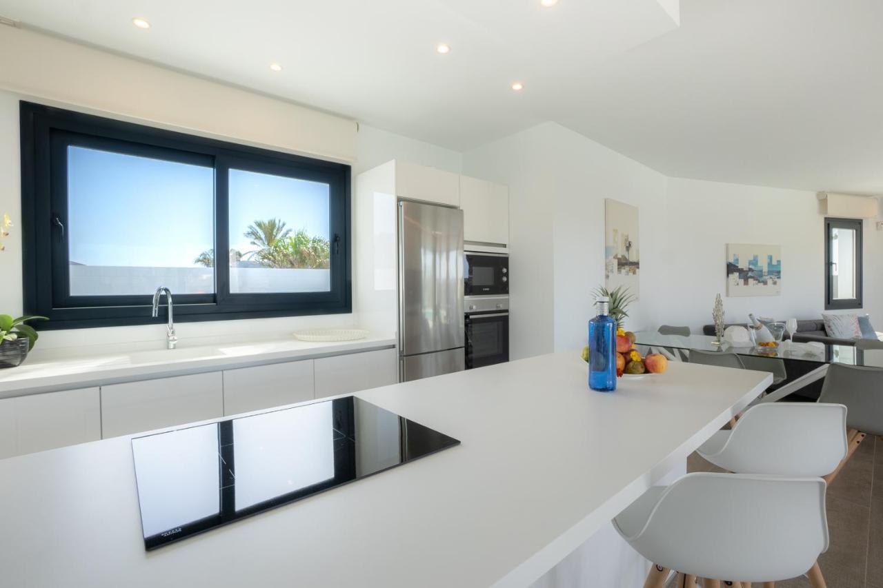 Sea Breeze Villas Lapa And Claca Playa Blanca  Bagian luar foto