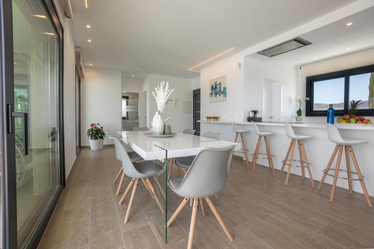 Sea Breeze Villas Lapa And Claca Playa Blanca  Bagian luar foto