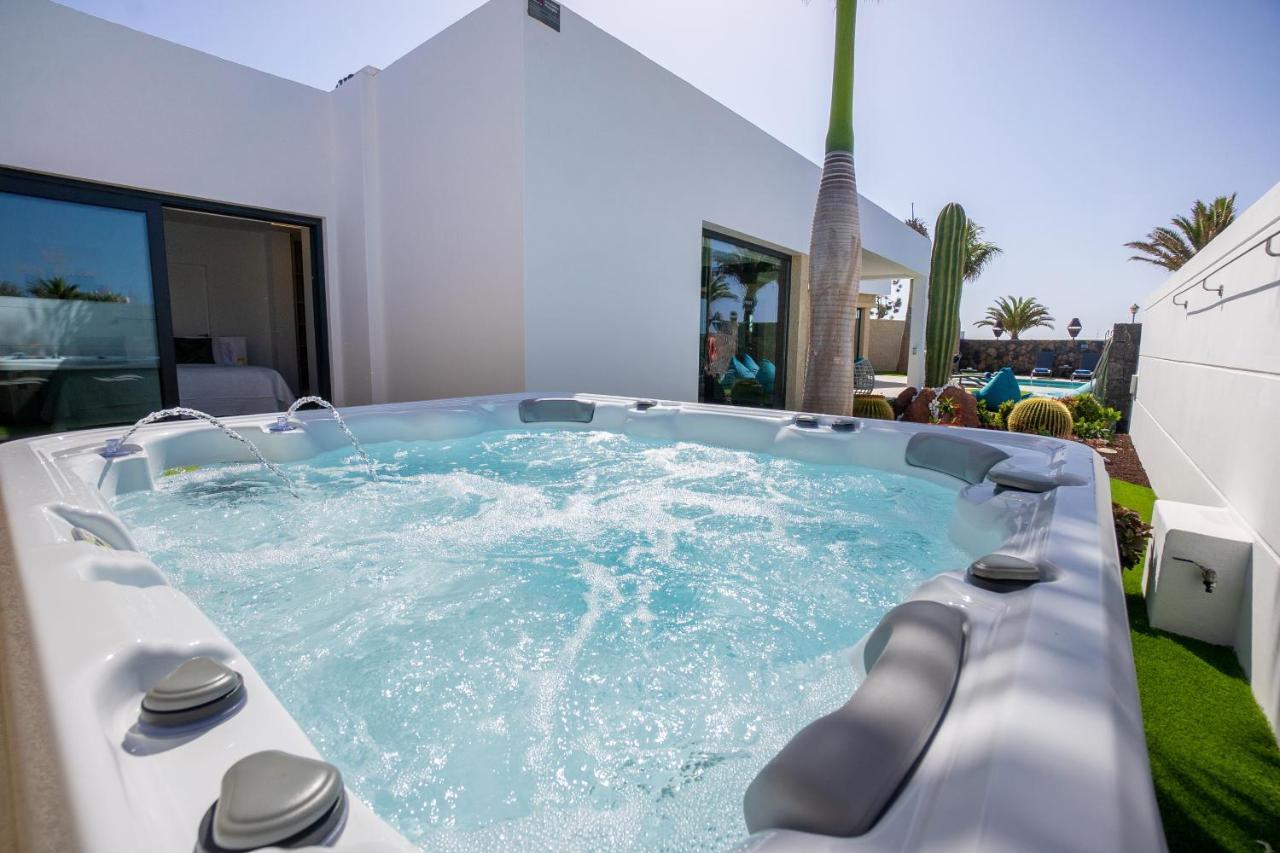 Sea Breeze Villas Lapa And Claca Playa Blanca  Bagian luar foto
